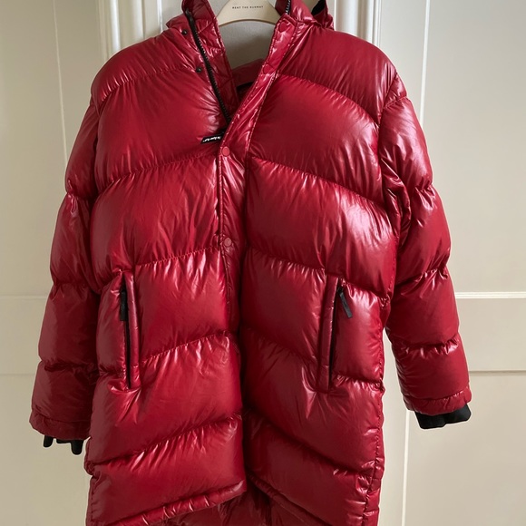 TNA Superpuff Long Red Coat - Picture 1 of 3